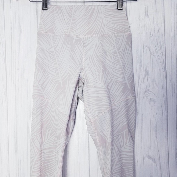 Spiritual Gangster High Vibe Leaf Printed Leggings Small - Picture 4 of 13